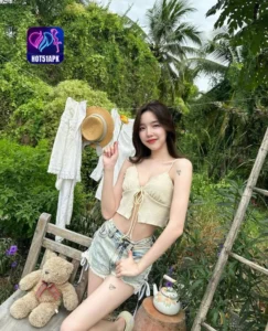 Read more about the article White Female Influencer Populer di Indonesia Hot51