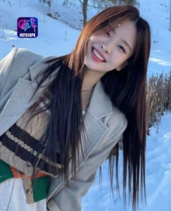 Read more about the article 𝗁𝖺𝗂𝗋 Female Influencer in Indonesia on Hot51