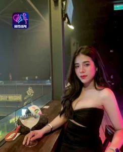 Read more about the article Uciha Female Influencer Hot51 Indonesia