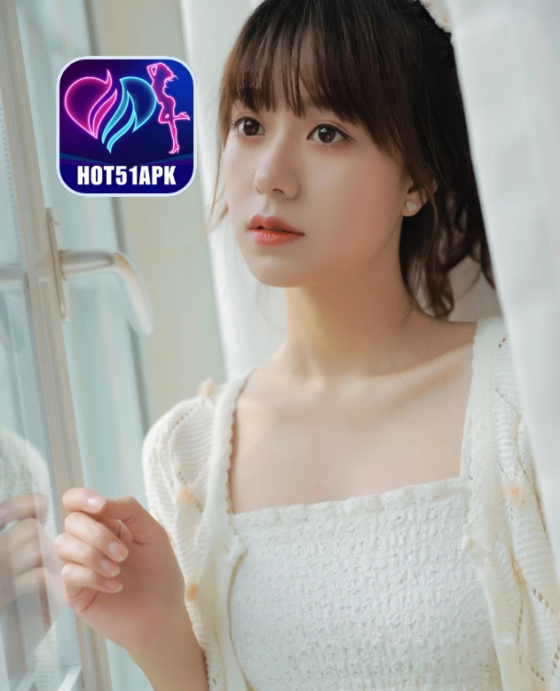 Gemma Whitby Hot51APK