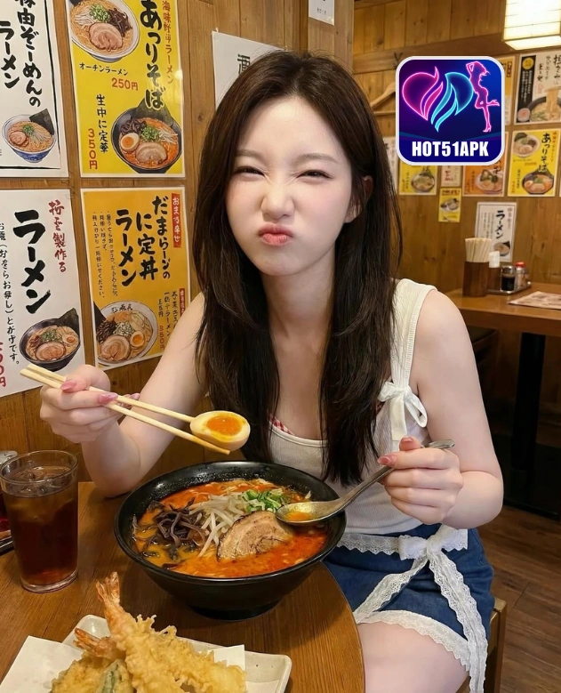 Lucas Whitford Hot51APK