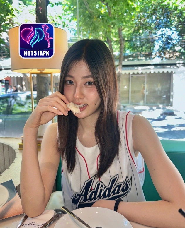 Read more about the article Pesona Lucy Merriweather di Hot51 Apk Terbaru