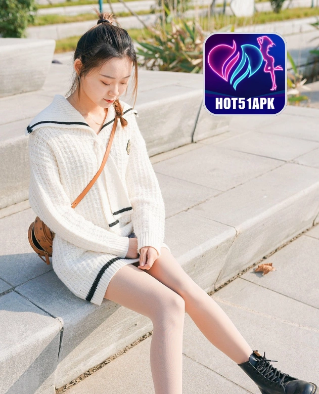 Christopher Young-HOT51APK