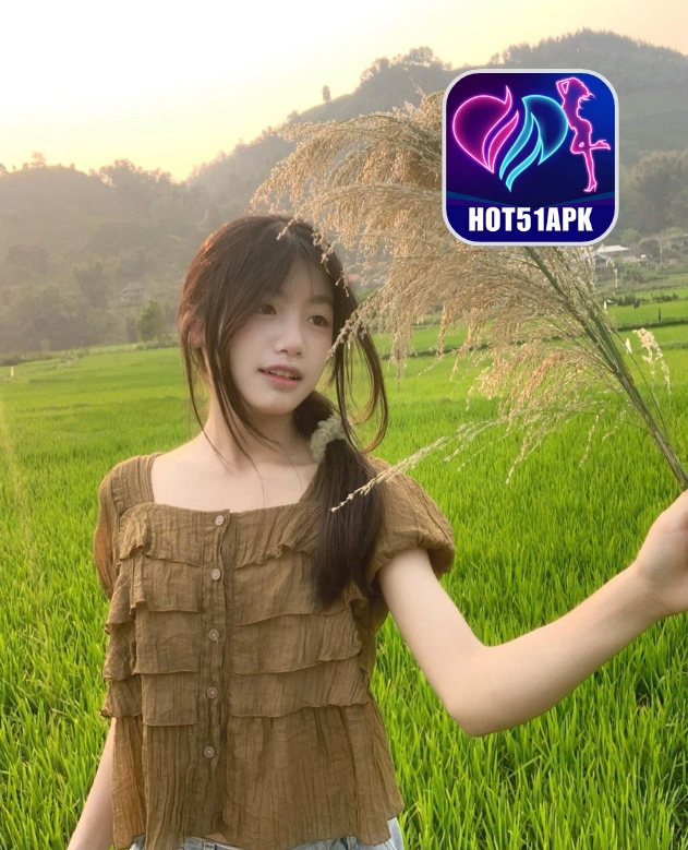 Julian Hayes-HOT51APK