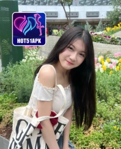 Read more about the article Parker Foster Gadis Cantik Populer di Hot51 Apk