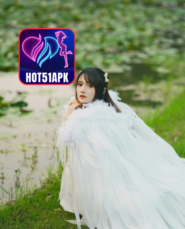 Nicole Powell-HOT51APK