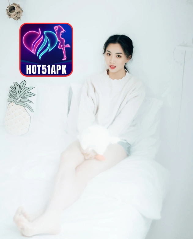 Chloe King-HOT51APK