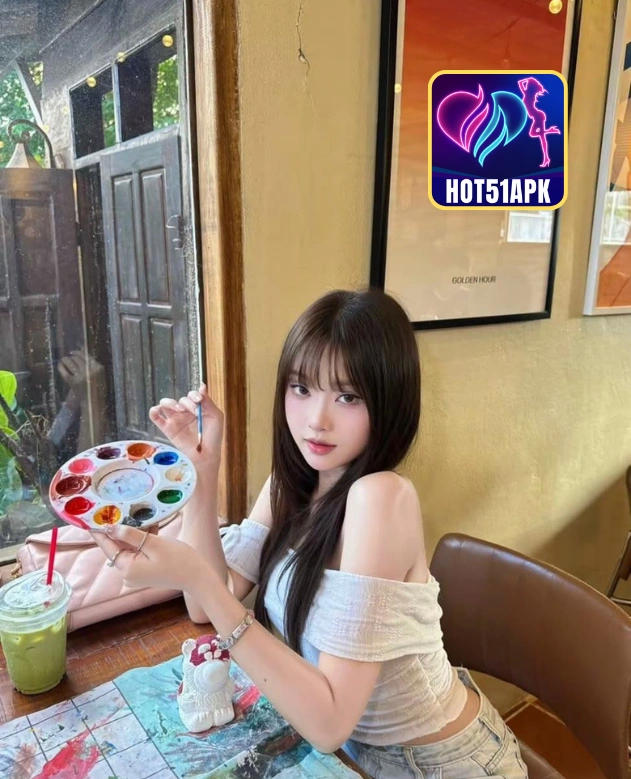 Amelia Davis-HOT51APK
