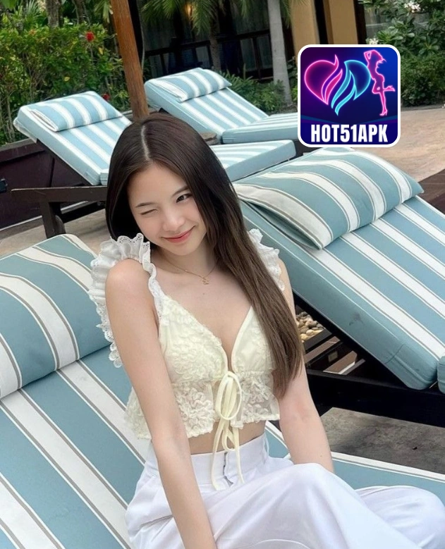 Anna Bennett-HOT51APK