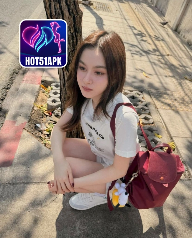 Elena Brooks-HOT51APK