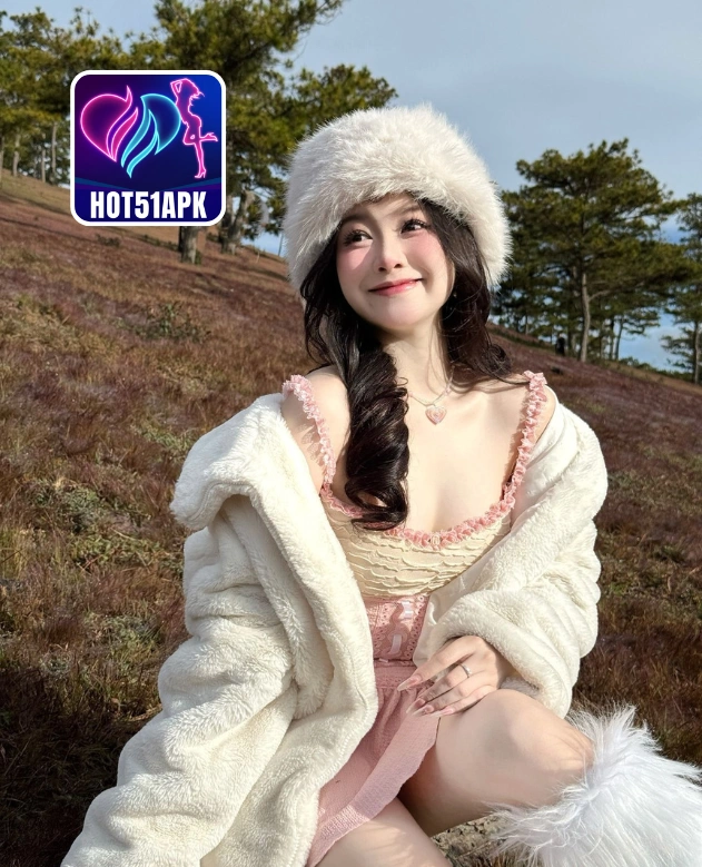 Olivia Brown-HOT51APK