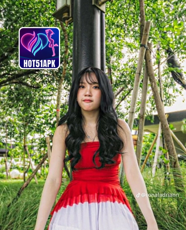 You are currently viewing Sophie Bell di Hot51 APK Cantik Populer Menawan Banget