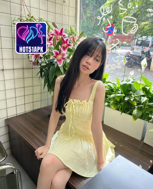 Audrey Hughes-HOT51APK