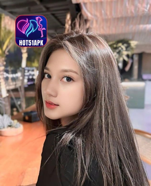 Brooke Moore HOT51APK