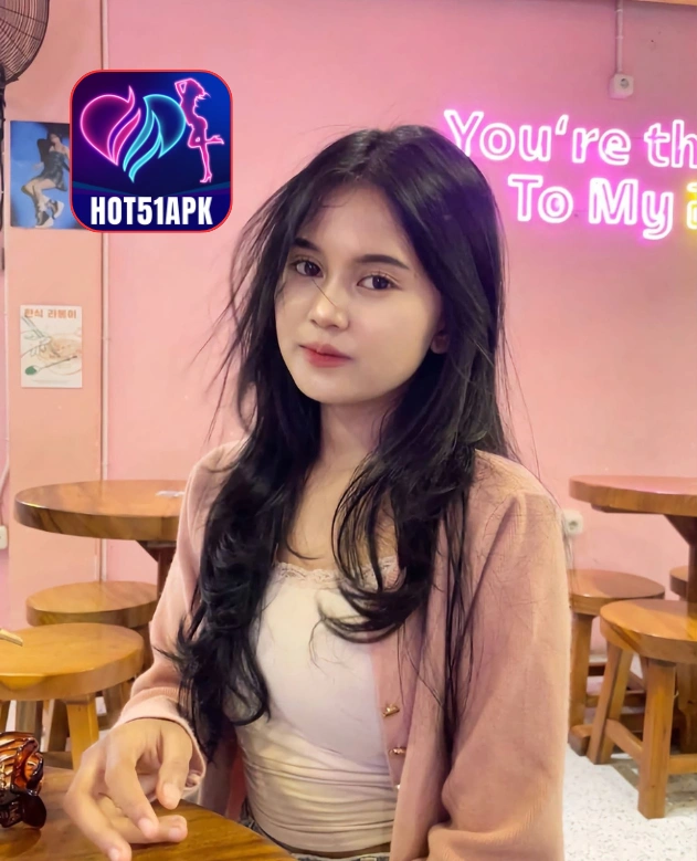 Brooke Moore HOT51APK