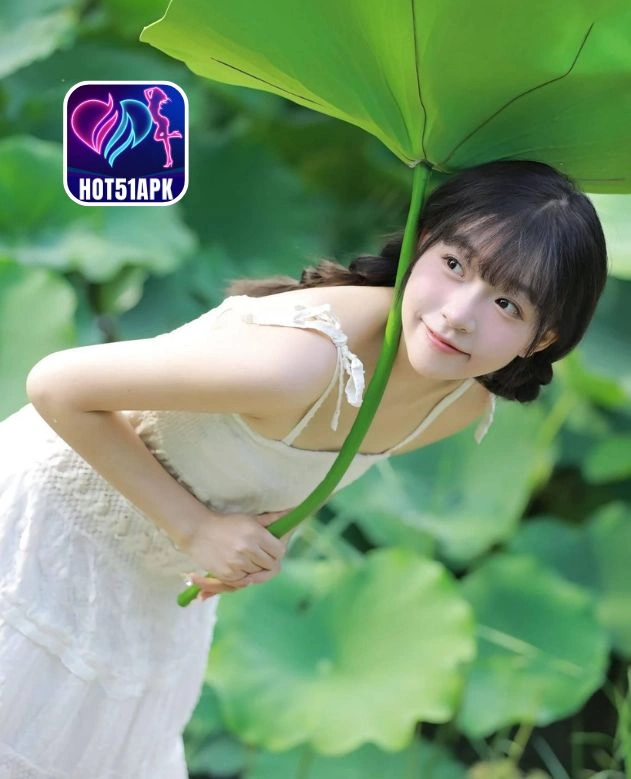 Clara Anggraini-HOT51APK
