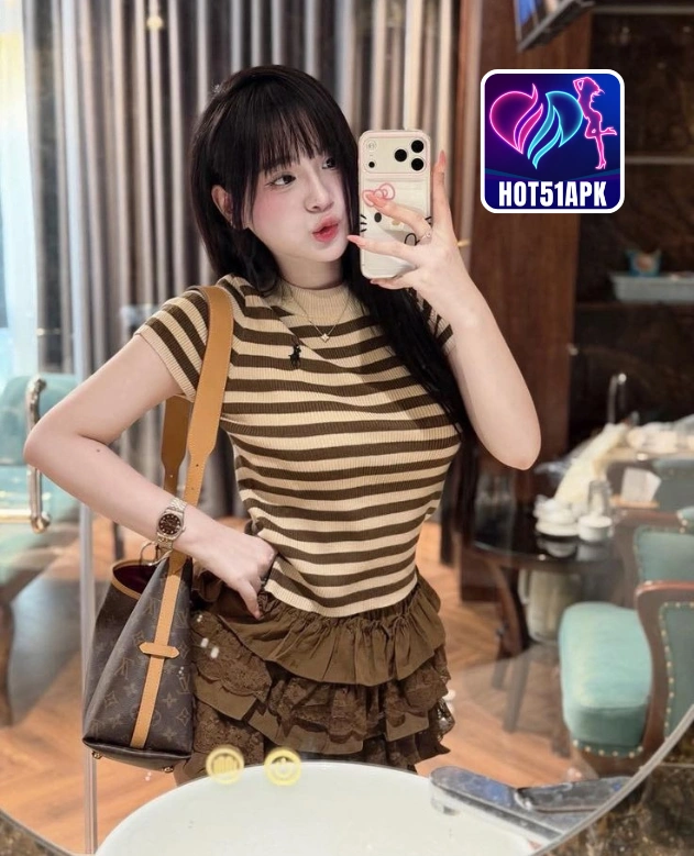 Julia Bennett-HOT51APK